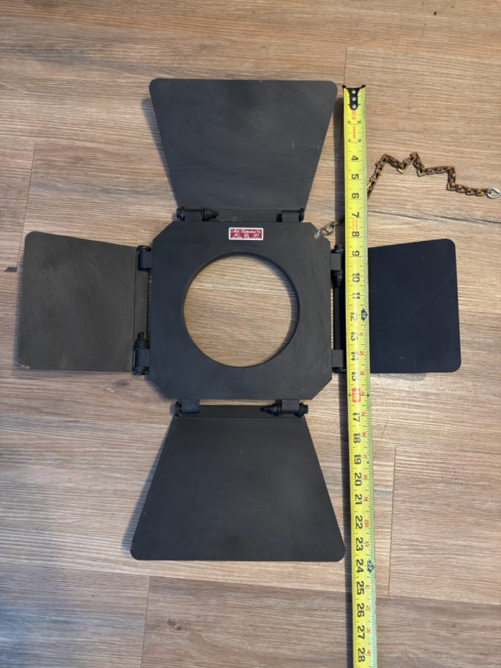 Black Four-Leaf Barn Door Light Modifier